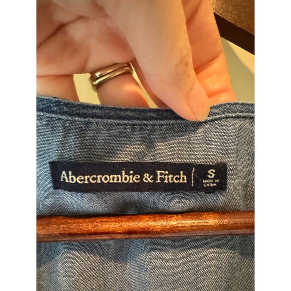 Abercrombie & Fitch Women’s S Denim Romper Shorts Cotton Lyocell Blend Preppy - Picture 3 of 10